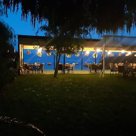 Galija Hotel Struga Bagian luar foto