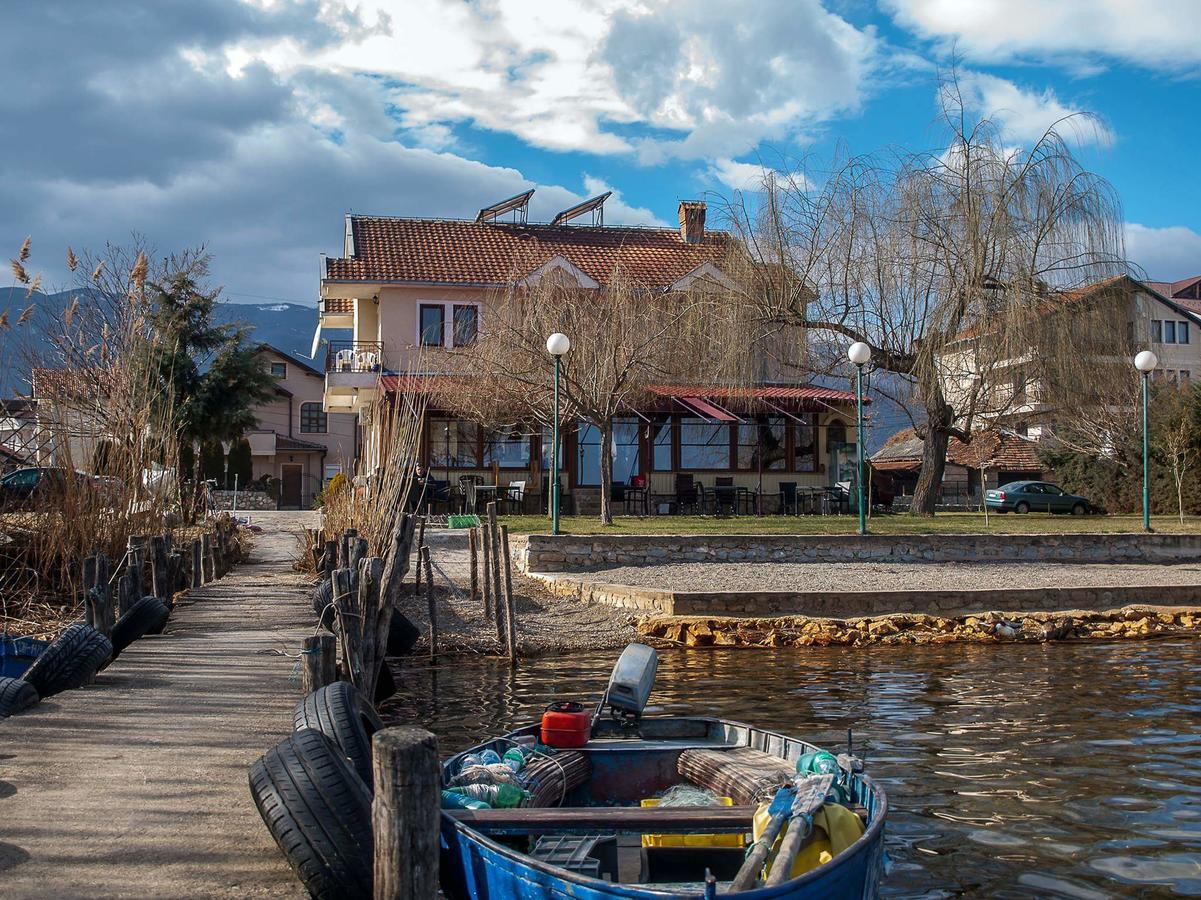 Galija Hotel Struga Bagian luar foto